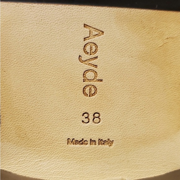 Aeyde Jack Leather Chelsea Booties - Picture 7 of 7